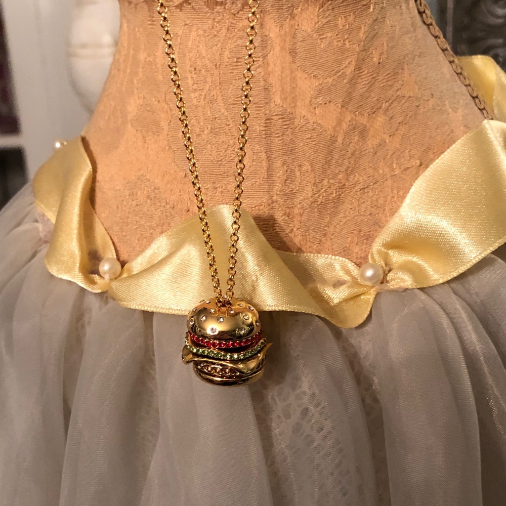 Authentic New with tag kate spade Hamburger necklace.